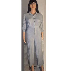 LuLus **stylish Jumpsuit, button front, light Blue in size small